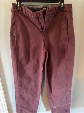 Lee Women's Straight-Leg Pants in Dusty purple